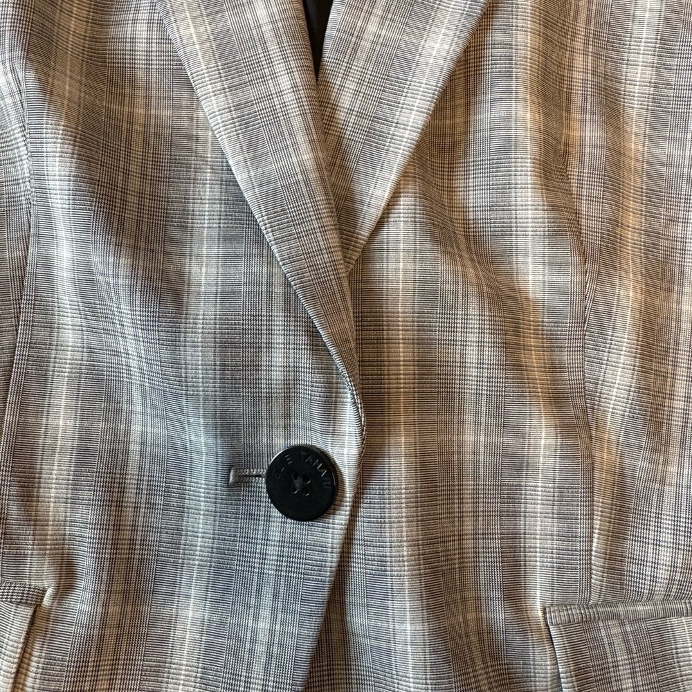 Elie Tahari Plaid Blazer - Picture 8 of 8